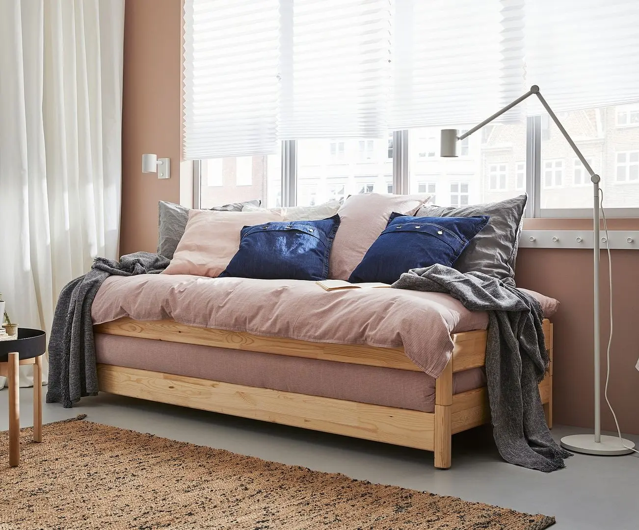 Pat stivuibil Ikea Utaker Afjall 2 saltele 80x200 (Pin/Ferma)