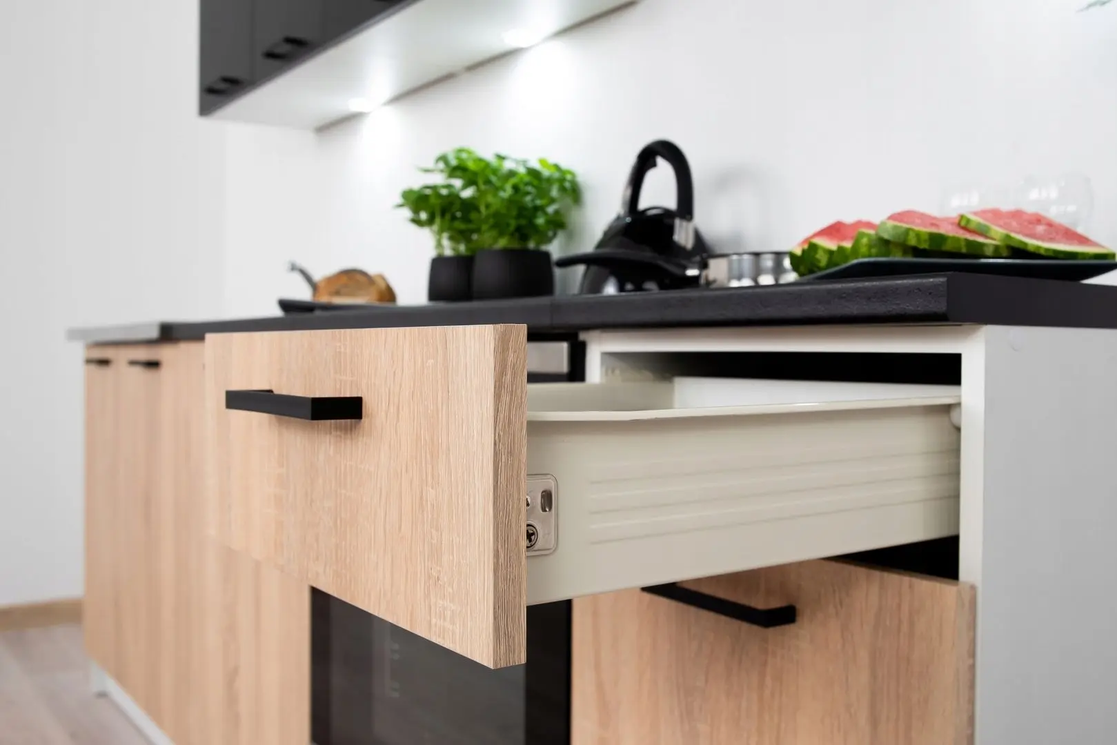 Bucatarie Stolkar Eco Line Tanya 1.2/1.8m (Black/Sonoma Oak)