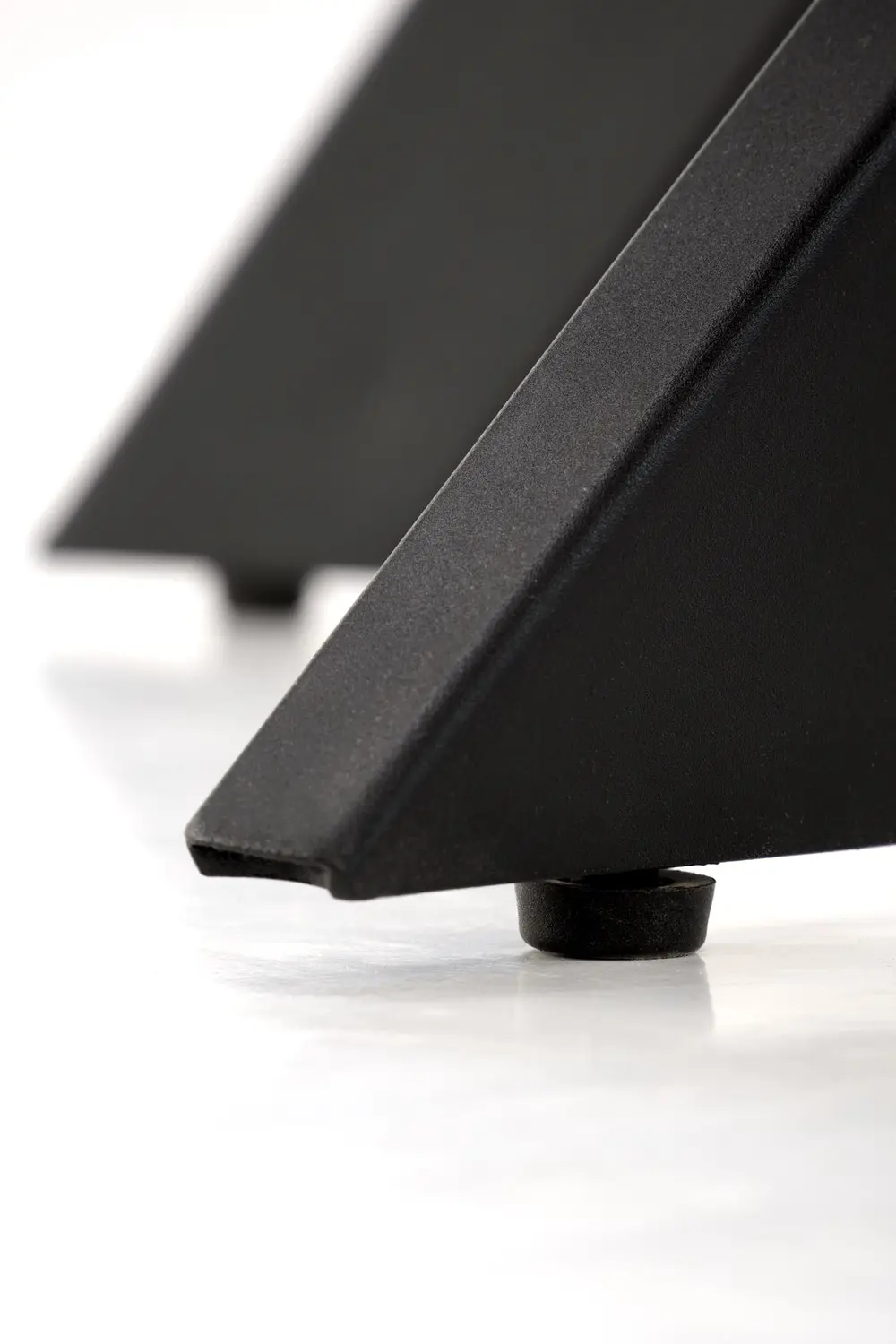 Masa Halmar Edgar (Walnut/Black)