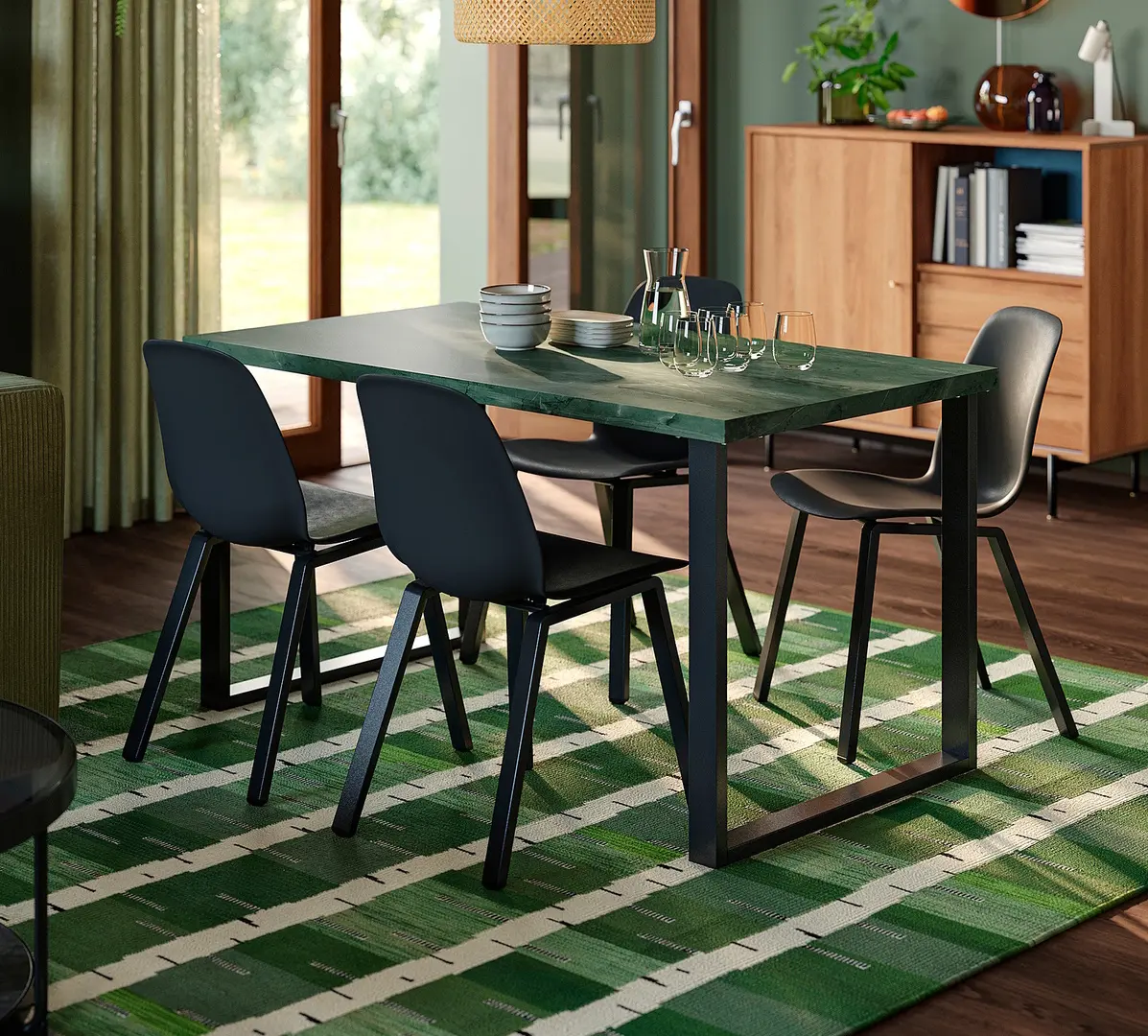 Masa Ikea Skalsta U 140x80 (Marmura verde inchisa/Negru-gri)