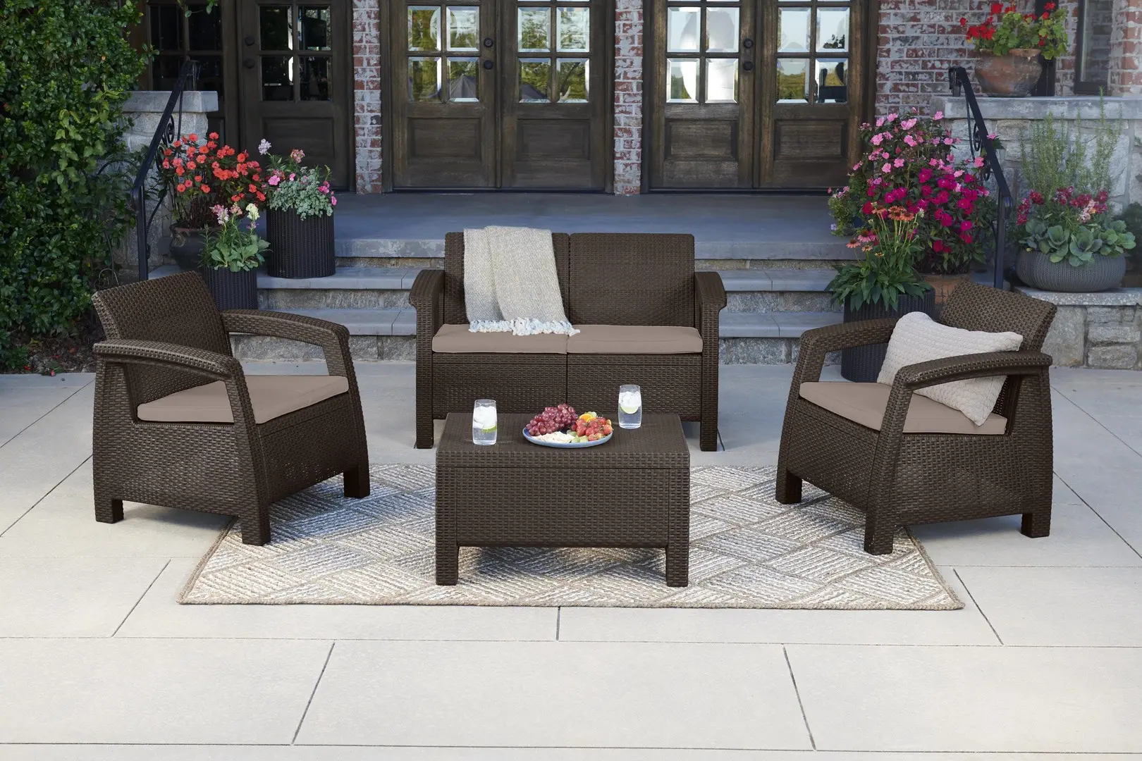 Set mobilier de gradina Heniver Novara 2+1+1+T (Brown)