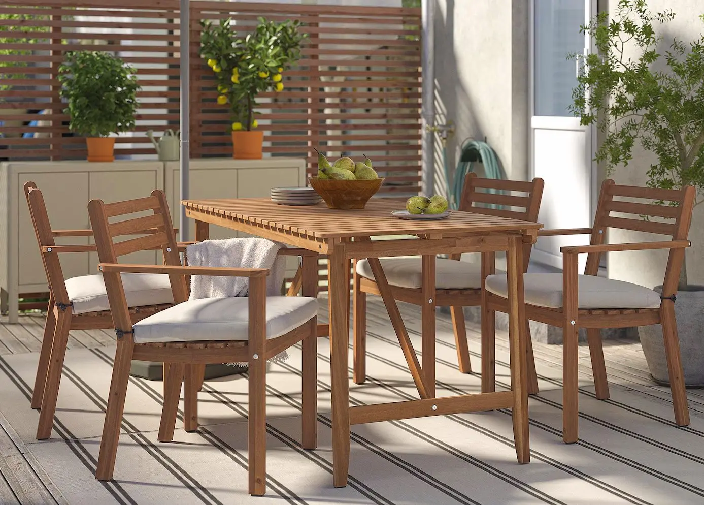 Set mobilier de gradina Ikea Askholmen/Froson/Duvholmen 4 scaune/cu cotiere 143x75 (Maro Inchis/Bej)