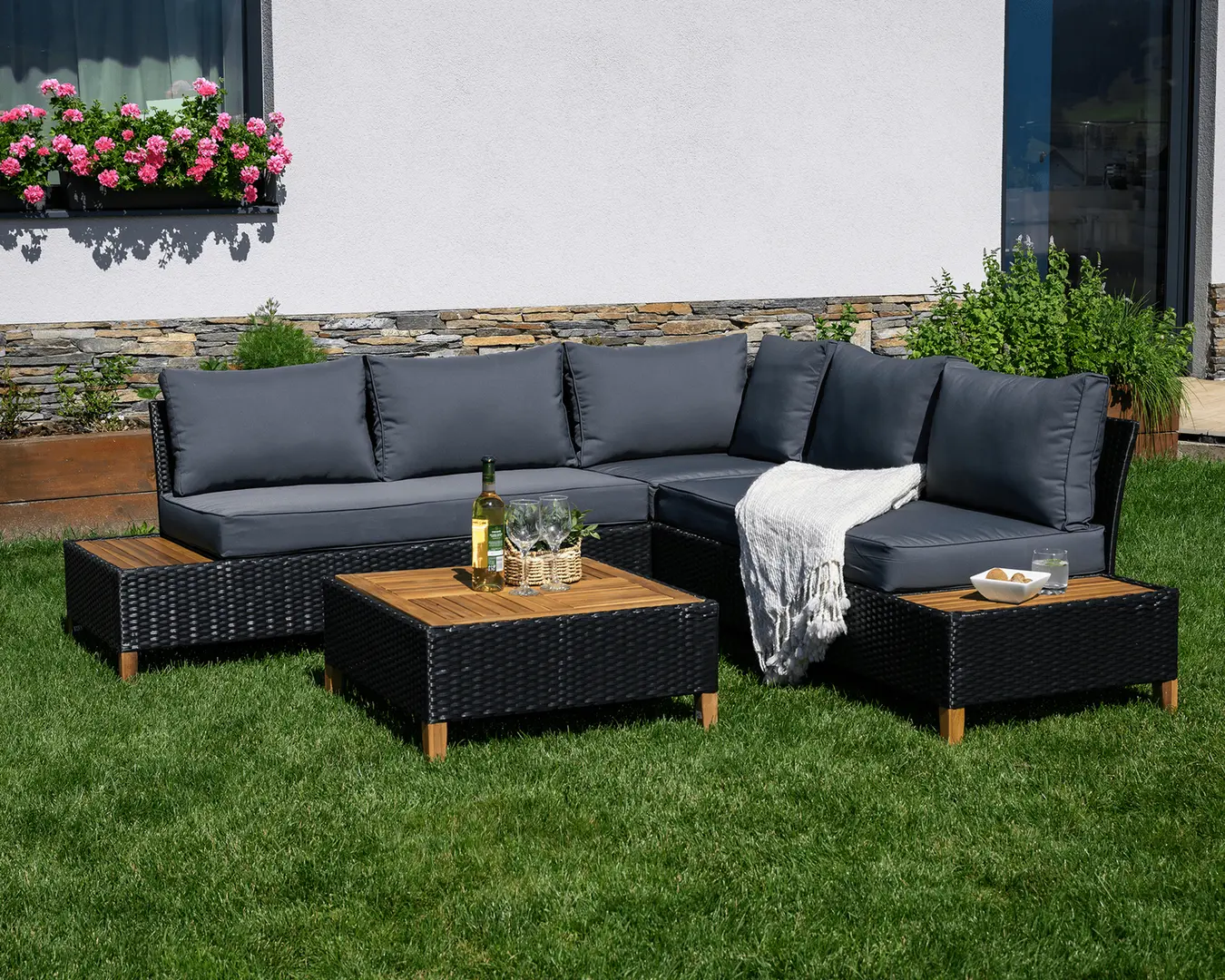 Set mobilier de gradina Tempo Kondela Malkom (Black/Gray/Natural)