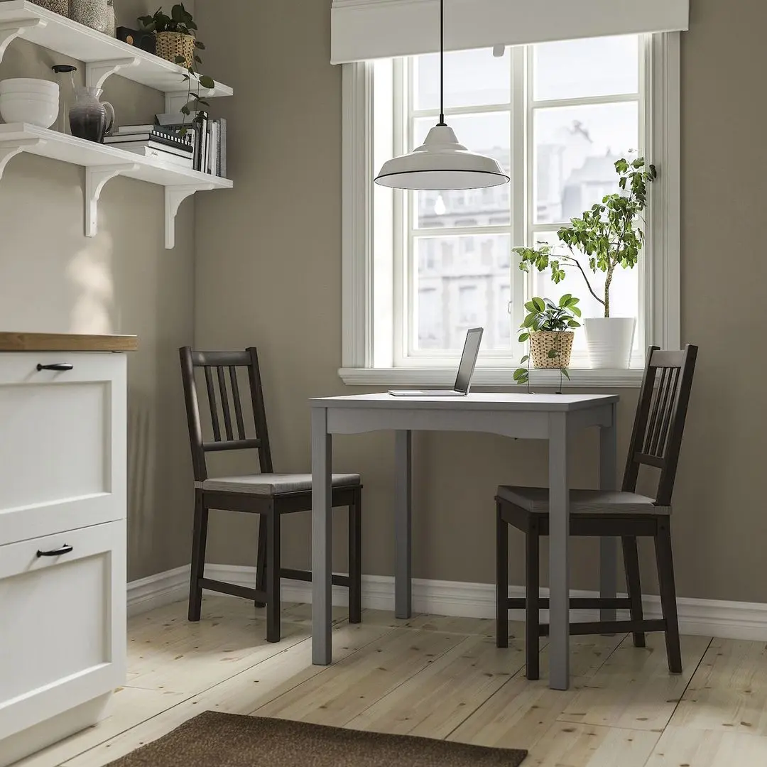Set masa scaune Ikea Hauga/Stefan 74x74 1+2 (Gri/Negru-maro)