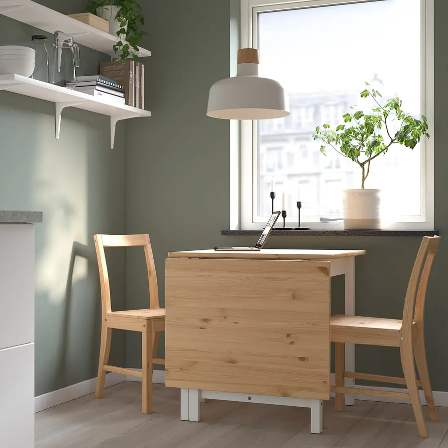 Set masa + 2 scaune Ikea Pinntorp 67/124 (Maro deschis/Alb)