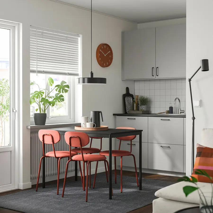 Set masa + 4 scaune Ikea Sandsberg/Remmarn 110x67 (Negru/Rosu)