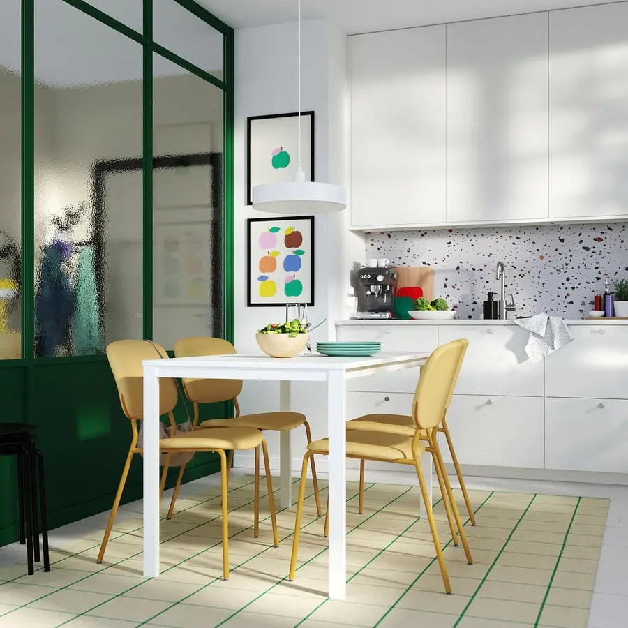 Set masa + 4 scaune Ikea Vihals/Tibbleby 125x74 (Alb/Galben)