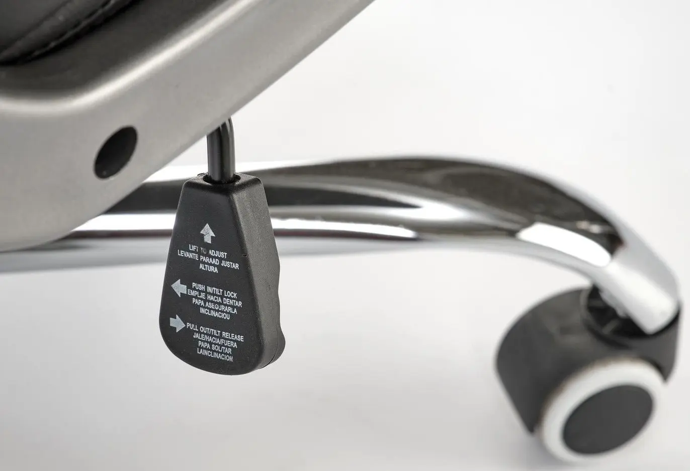 Fotoliu Halmar Helder (Black)