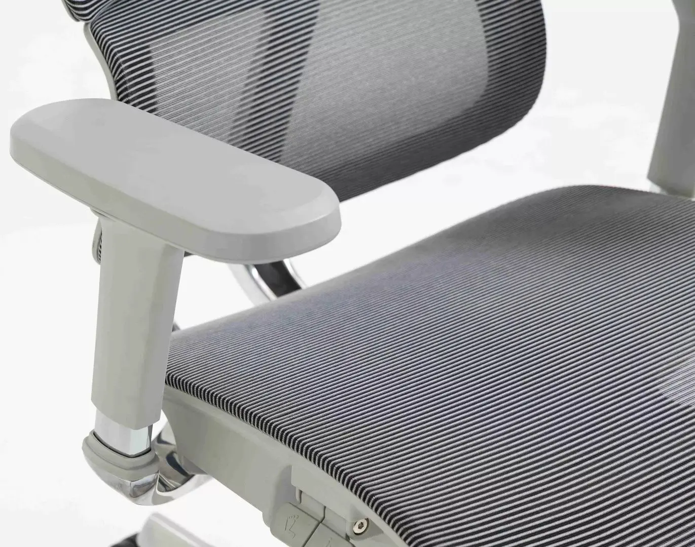 Fotoliu Signal Winner Lux (Grey/Chrome)