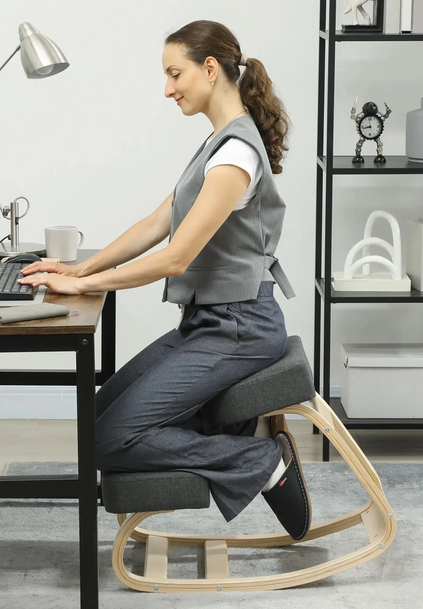 Эргономический стул Vinsetto 921-589V00CG (Grey/Birch) - 4