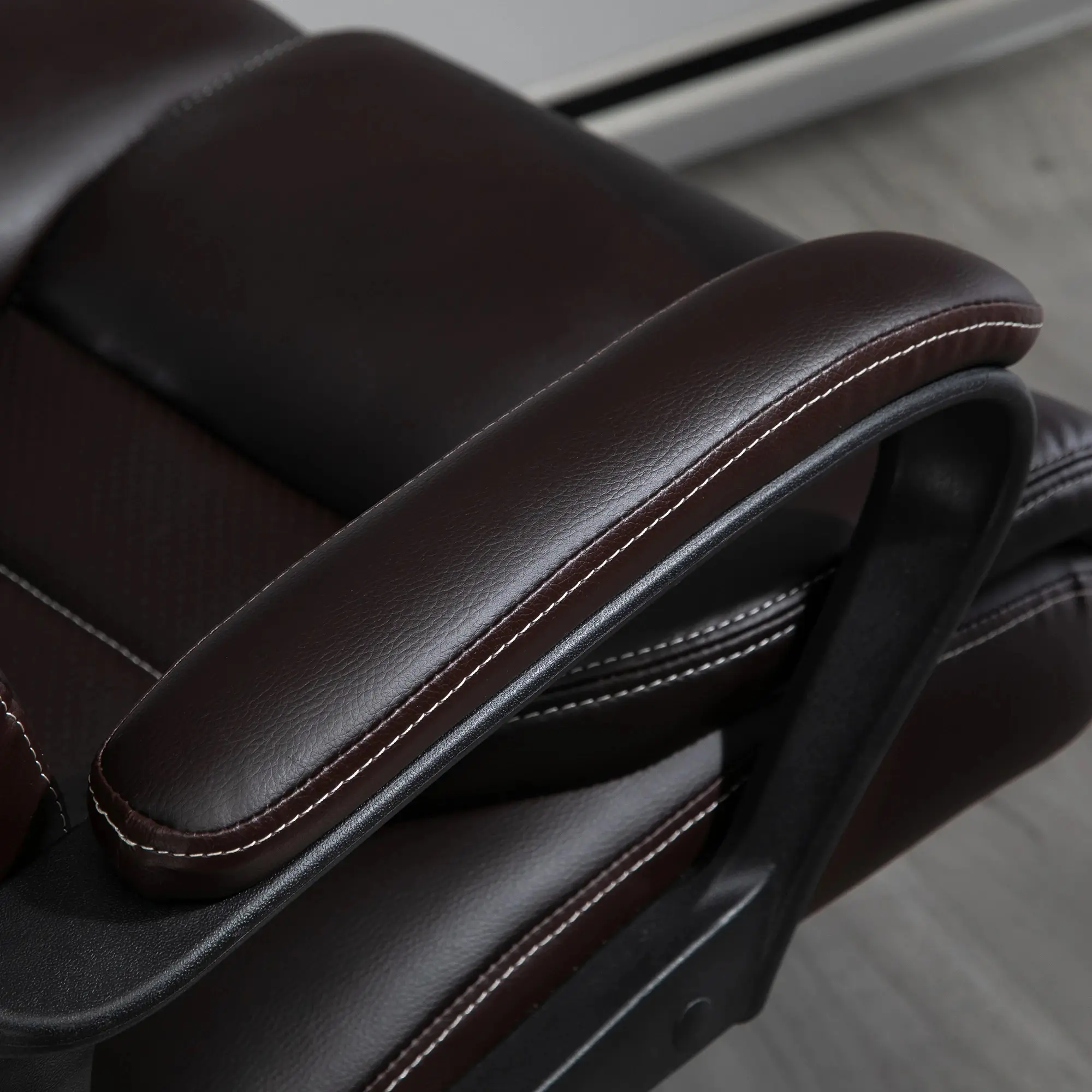 Офисное кресло Vinsetto 921-321 (Black) - 8