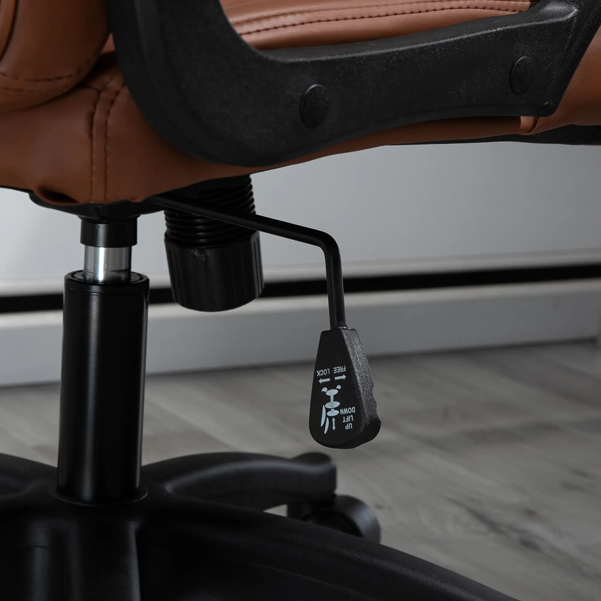 Офисное кресло Vinsetto 921-325BN (Brown) - 7