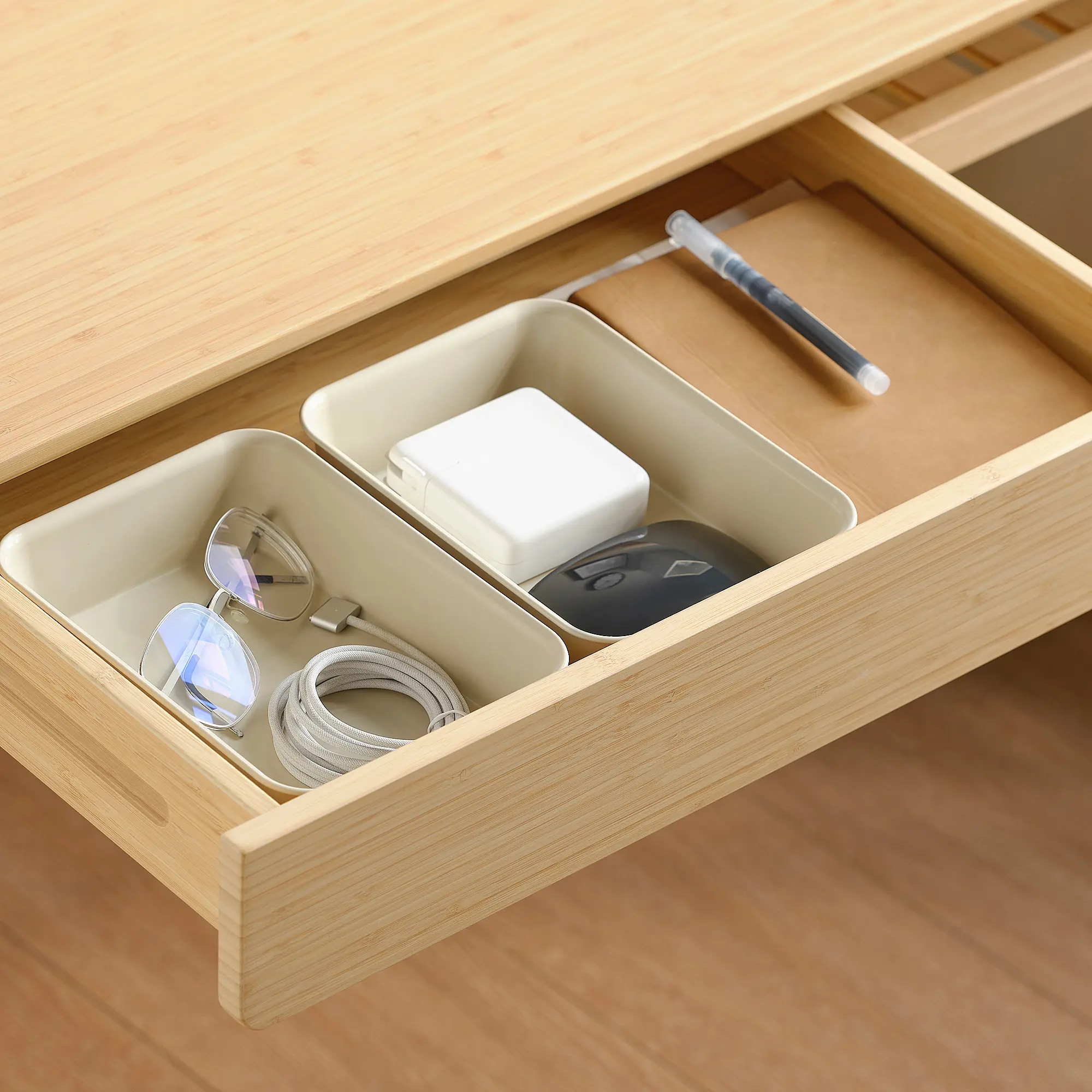 Masa de birou Ikea Beteshast 120x60 (Bambus) - 5