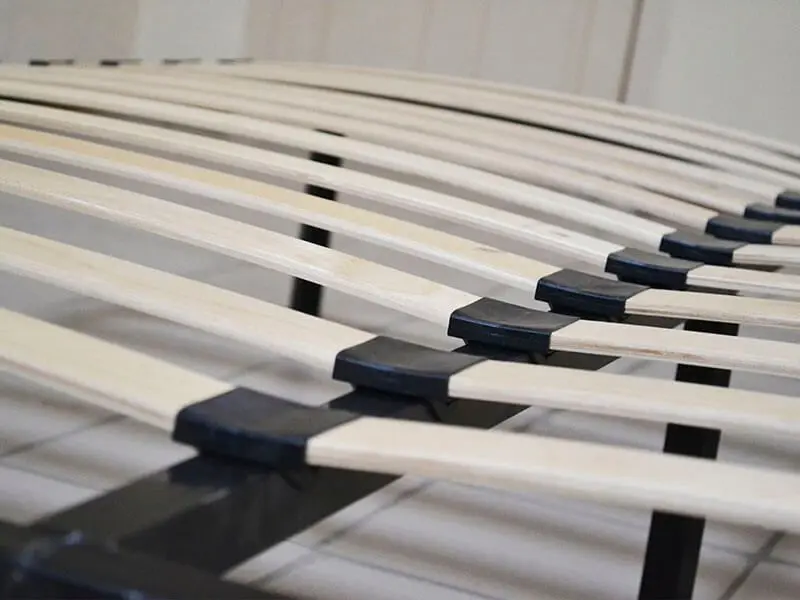 Baza de lamele Stolline 140x200 cu picioruse (25cm)