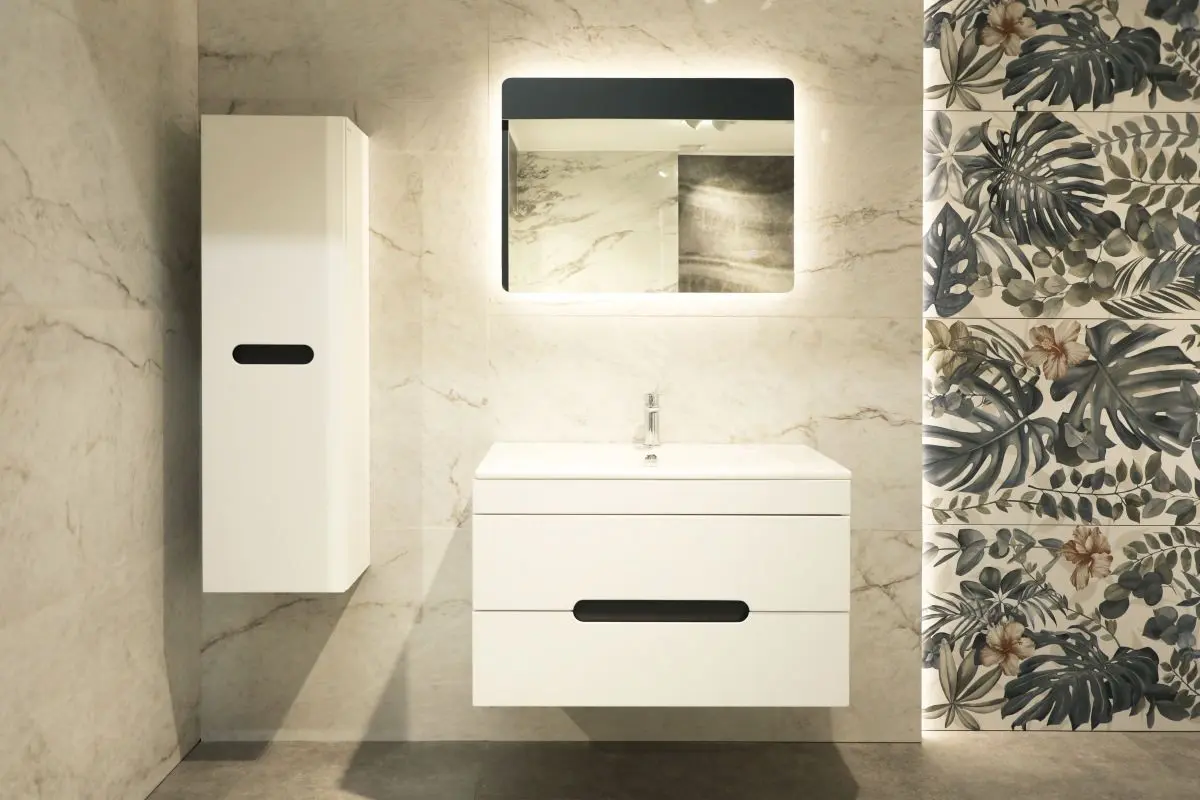 Пенал навесной Bayro Etna 350x1200 (White Matte)