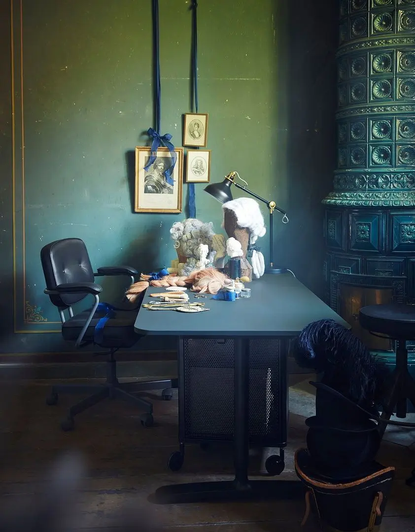 Письменный стол Ikea Bekant электро/линолеум 160x80 (Синий/Черный)