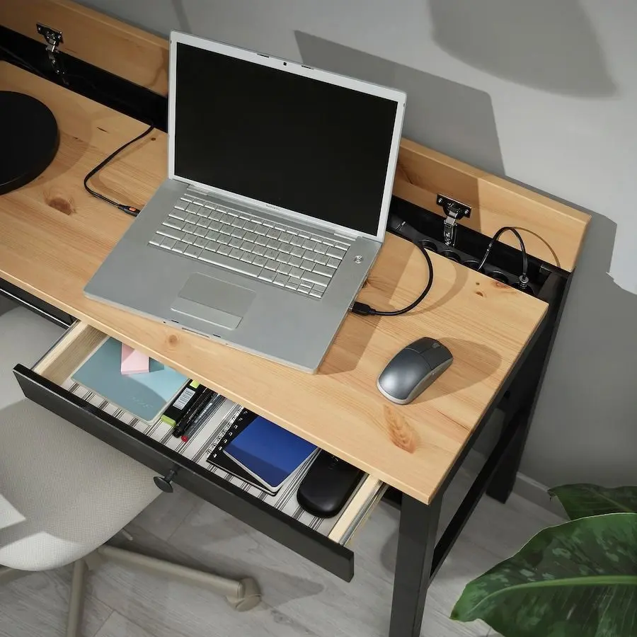 Masa de birou Ikea Hemnes 120x47 (Negru-maro/Maro Deschis)