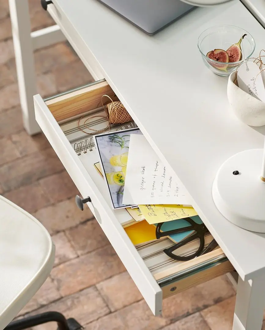 Masa de birou Ikea Hemnes 2 sertare 120x47 (Vopsit alb) - 2