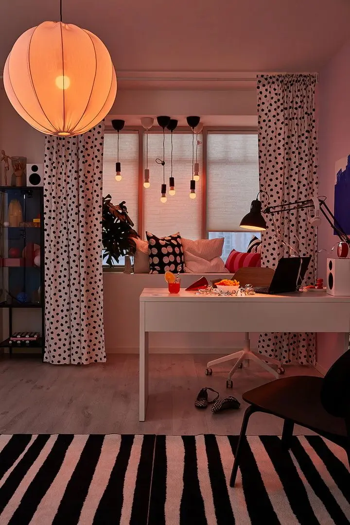 Письменный стол Ikea Micke 142x50 (Белый)