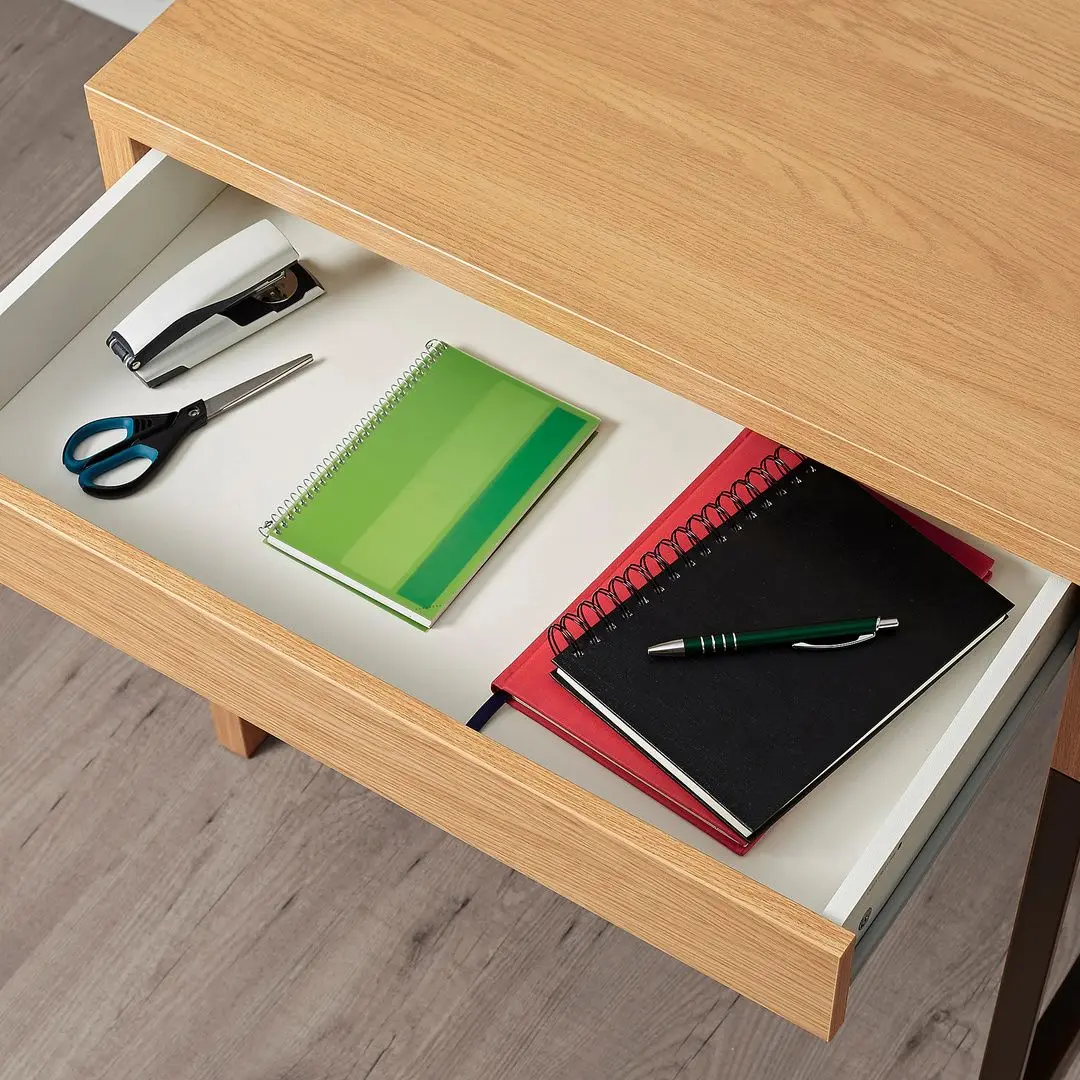 Письменный стол Ikea Micke 73x50 (Дуб)