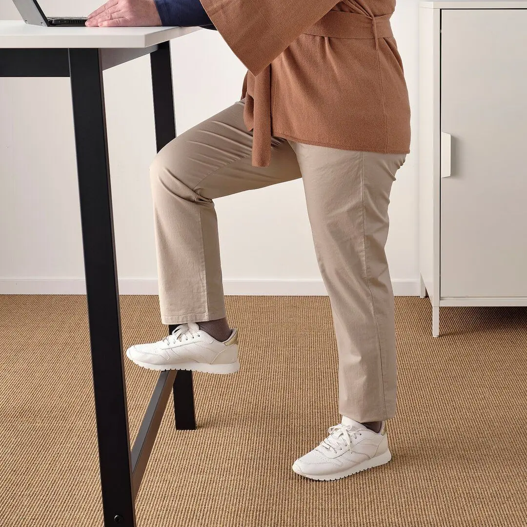 Письменный стол Ikea Mittzon 140x68x105 (Белый/Черный)