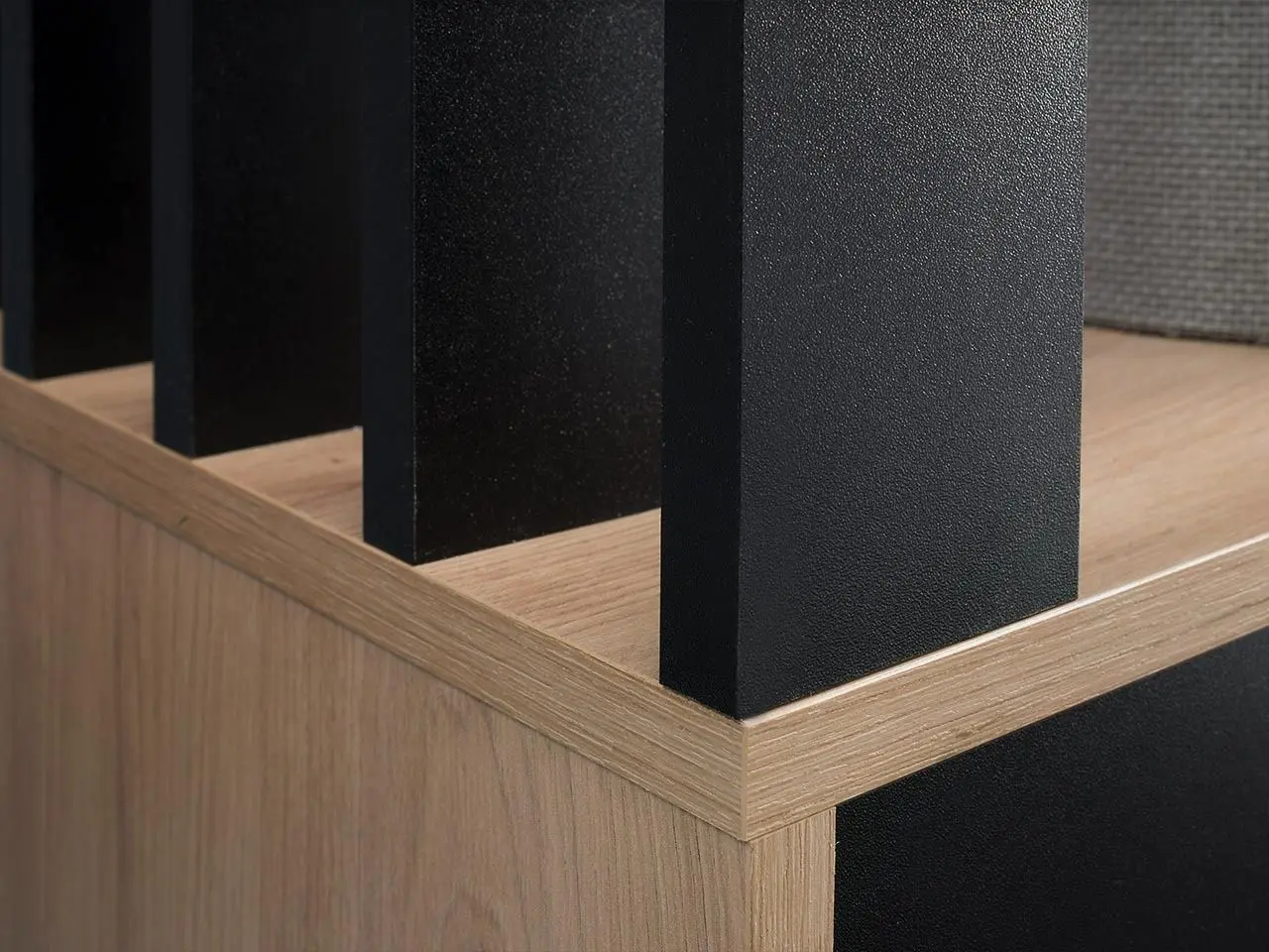 Antreu Mirjan24 Frelio/Milo (Artisan Oak/Black)