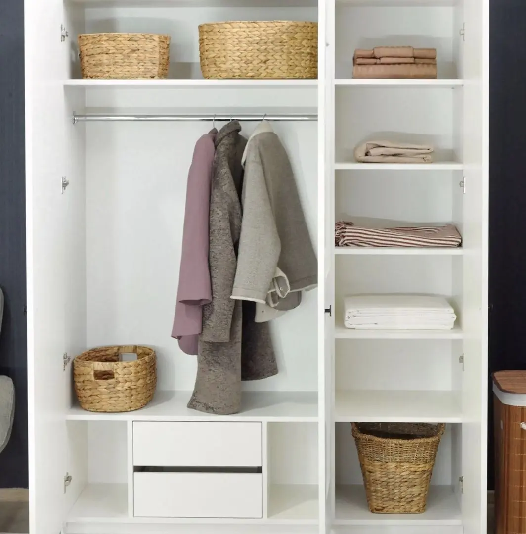 Dulap Fabrik Home Mezzo 1500 cu oglinda (Ash White)