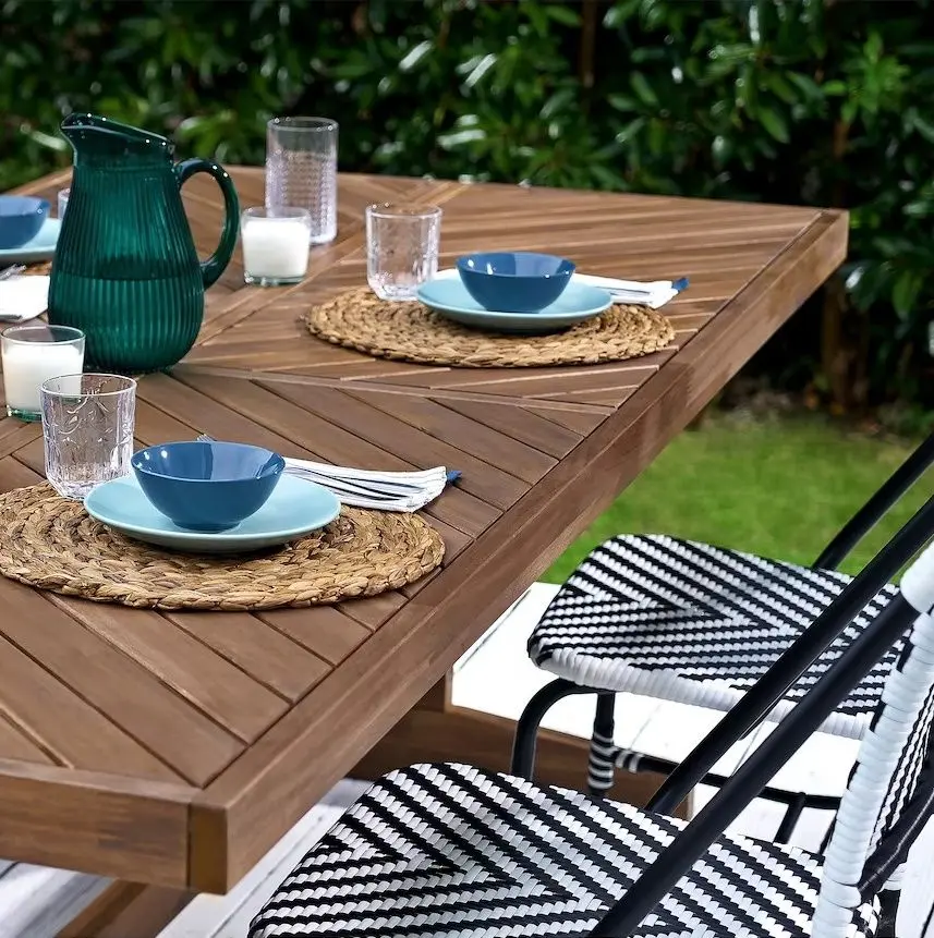 Scaun Ikea Vassholmen (Negru/Alb)