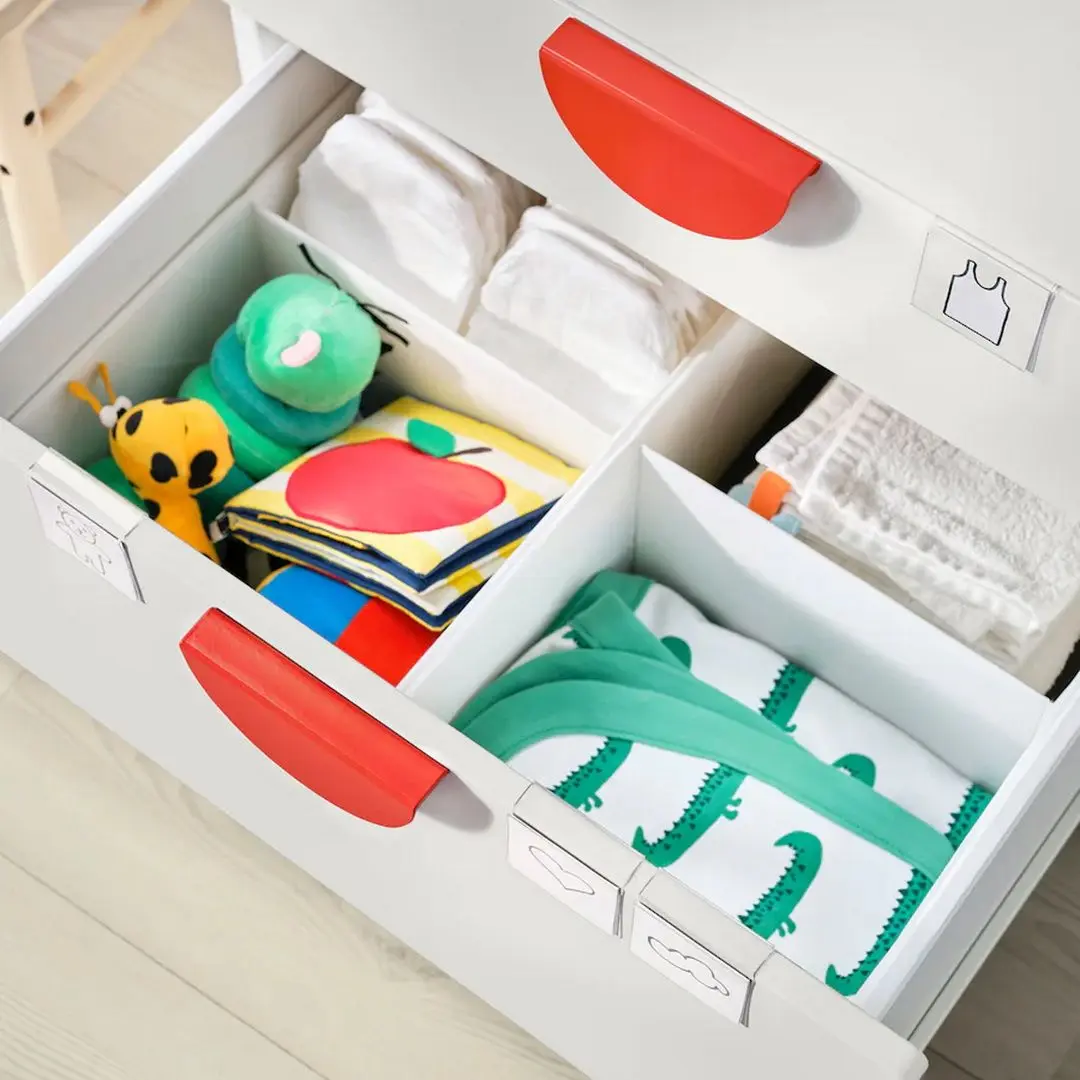 Шкаф Ikea Smastad/Platsa 4 ящика 60x57x181 (Белый)