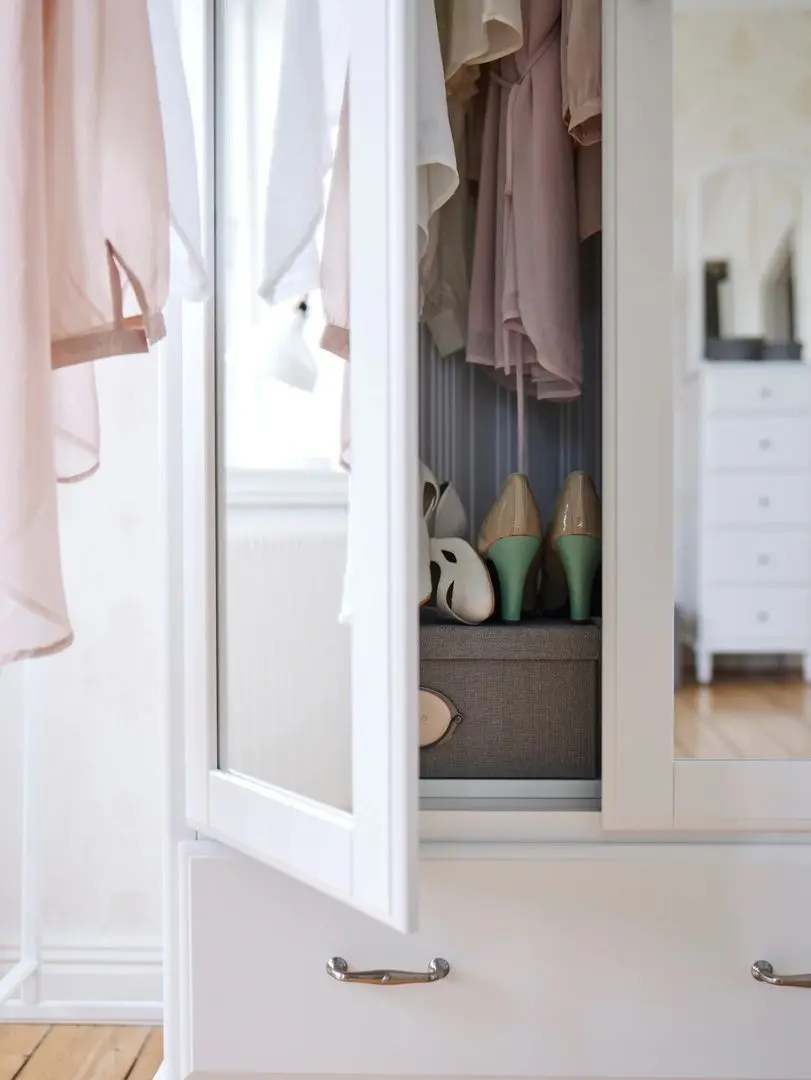 Шкаф Ikea Tyssedal 88x58x208 зеркало (Белый)