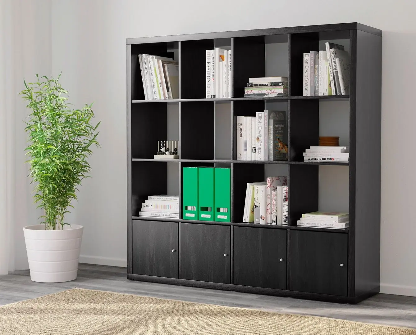 Etajera Ikea Kallax cu 4 organizatoare/4 rafturi 147x147 (Negru-maro)