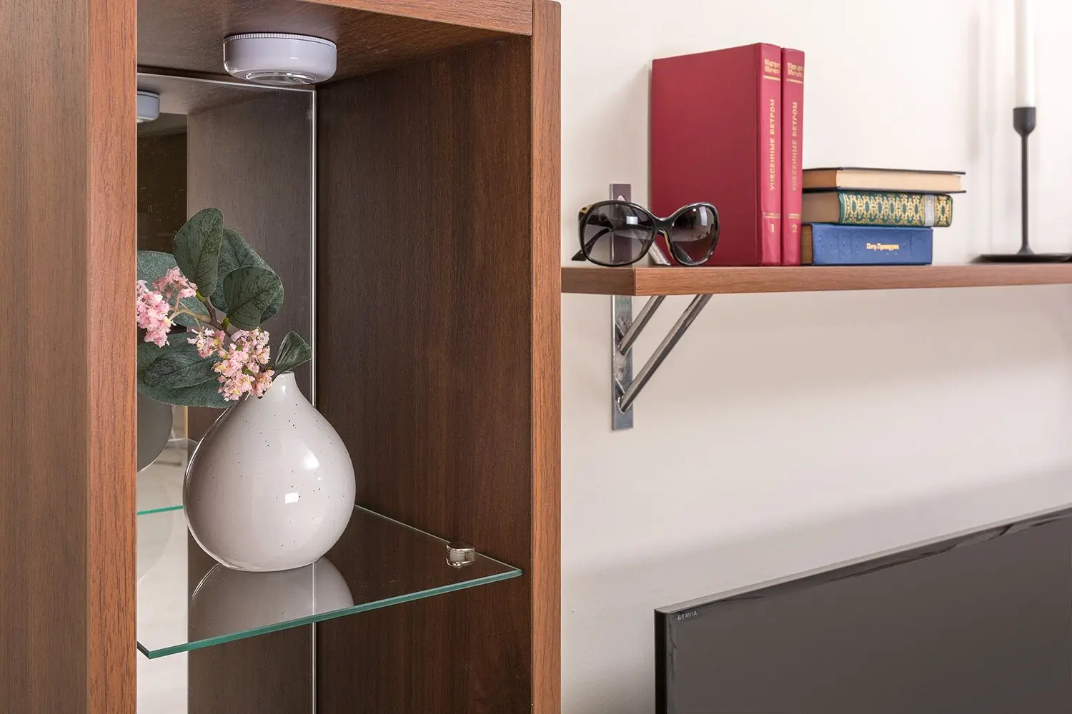 Raft Mobi Muar 15.47 (Walnut Select Fireplace)