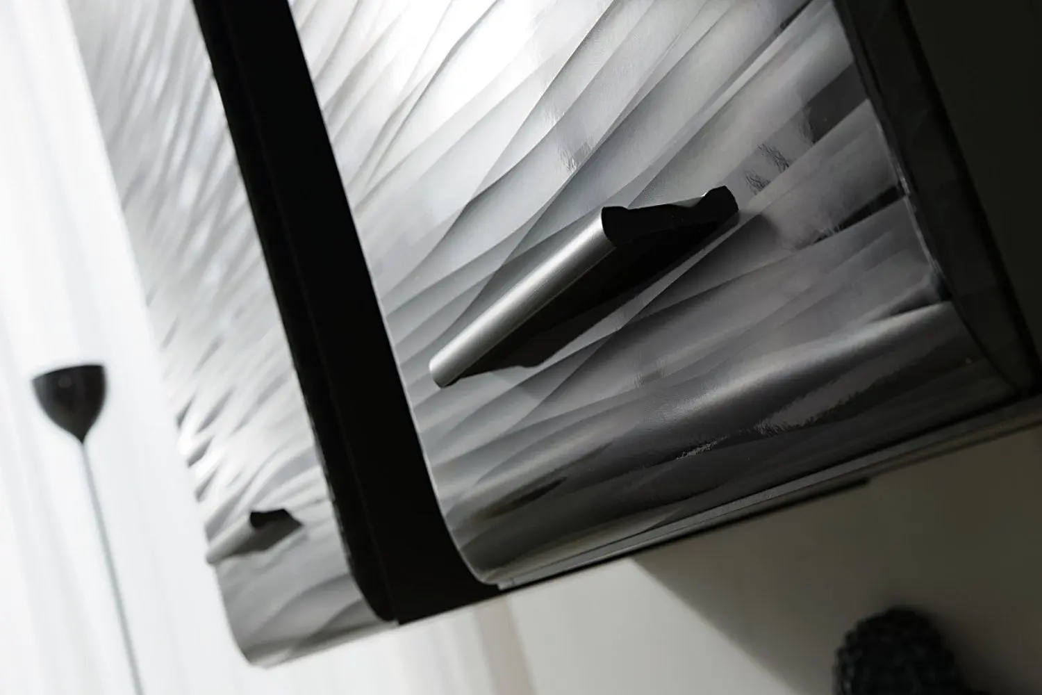 Living Halmar Blade 4 (Black/Sahara Gloss) - 3