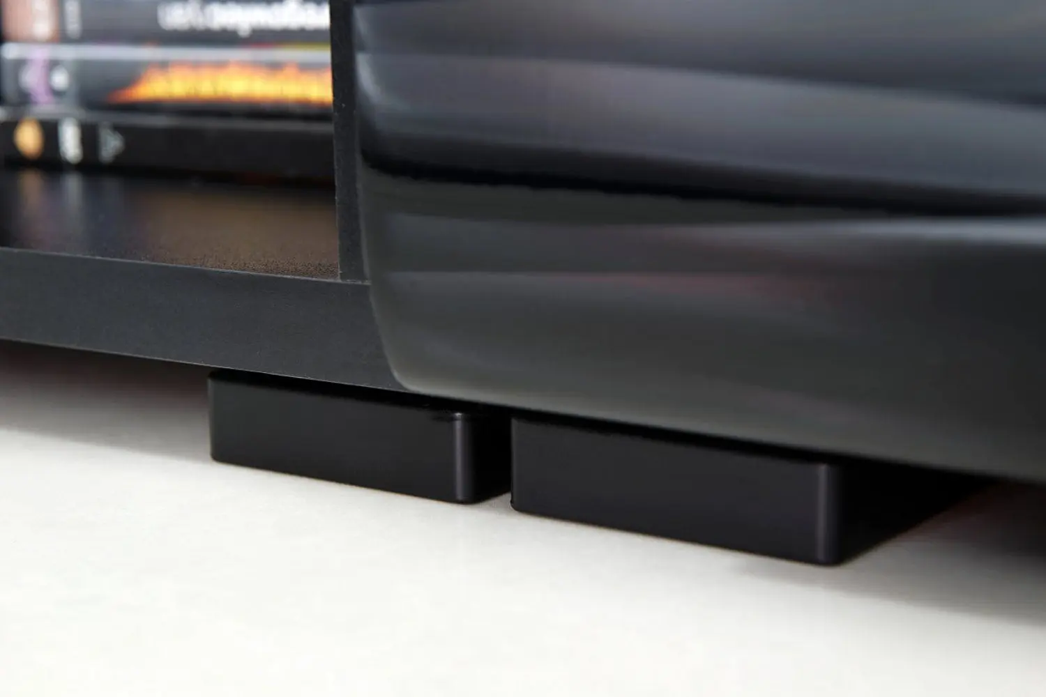 Living Halmar Blade 4 (Black/Sahara Gloss) - 10