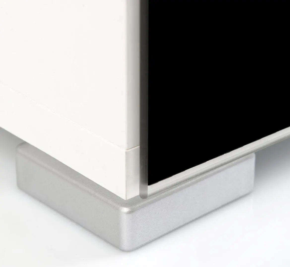 Living Halmar Lippi (Black/White) - 4