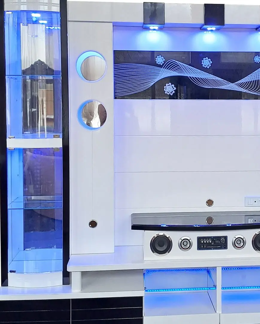 Living Marcel Prod Kristof 2.9m (White/Black)