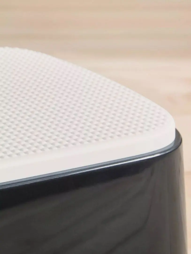 Табурет детский BabyBjorn 061256A (Black/White)