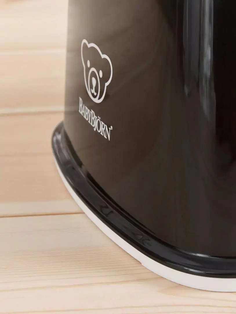 Табурет детский BabyBjorn 061256A (Black/White)