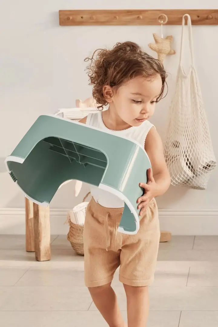 Табурет детский BabyBjorn 061258A (Deep Green/White)