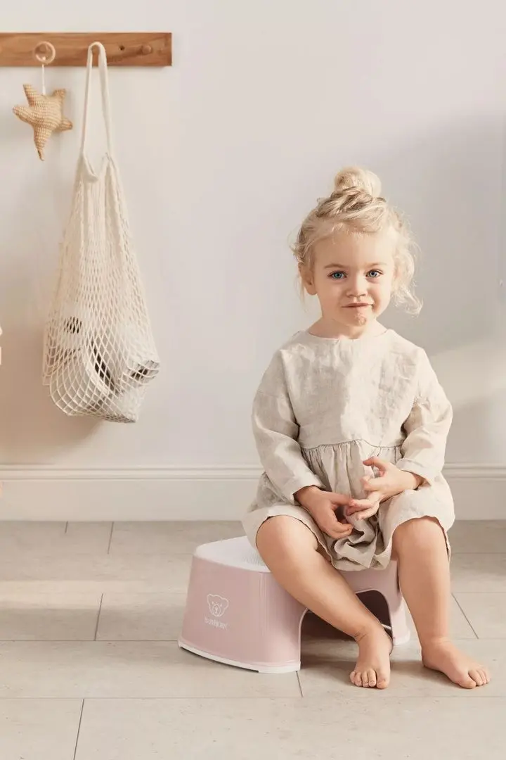 Табурет детский BabyBjorn 061264A (Powder Pink/White)