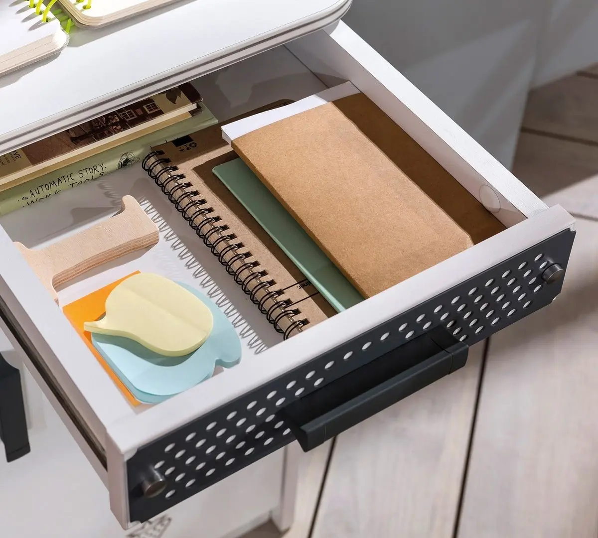 Masa de birou Cilek White 20.54.1103.00