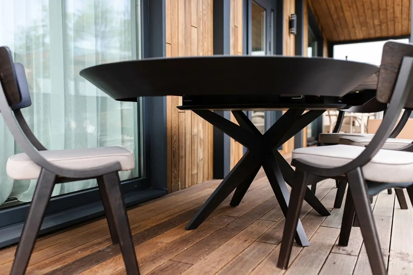 Стол раскладной DP Nova Furnir (Oak/Black)