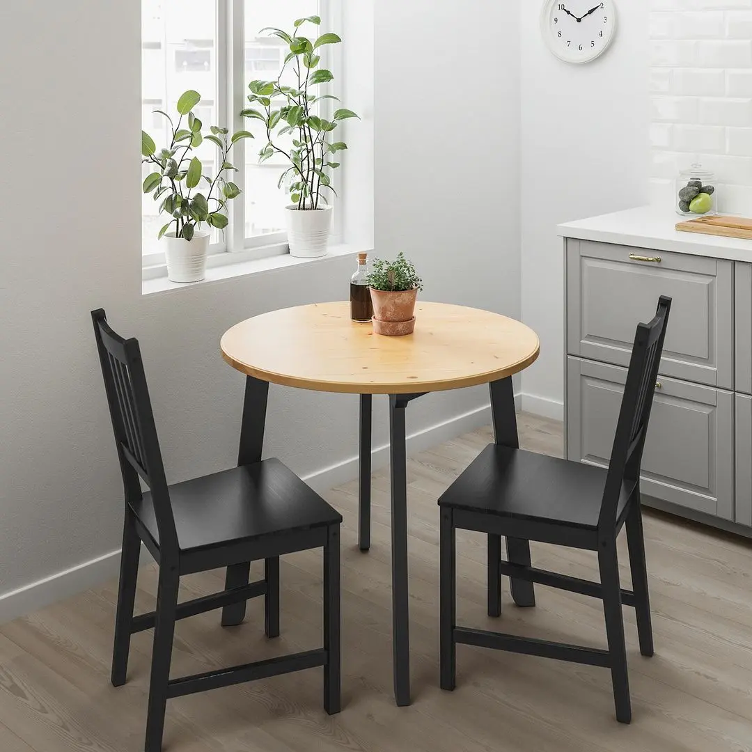 Scaun Ikea Stefan (Negru-Maro)