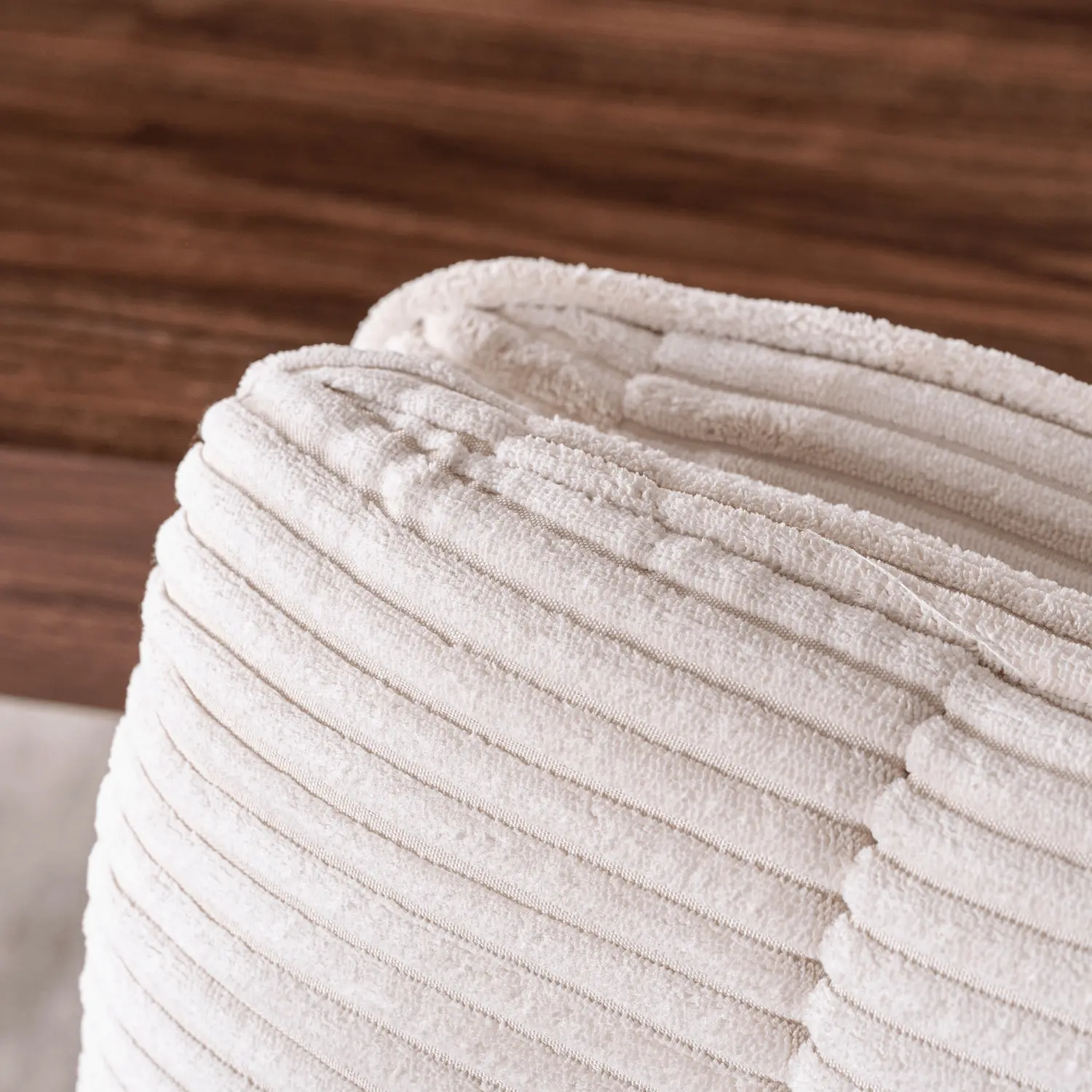 Scaun Mebel Elite Akita (Cream/Black)