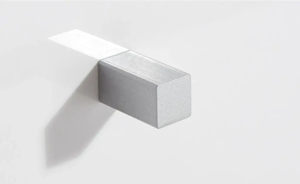 Tumba Helvetia Baros №26 2D3S (White Gloss/Black)