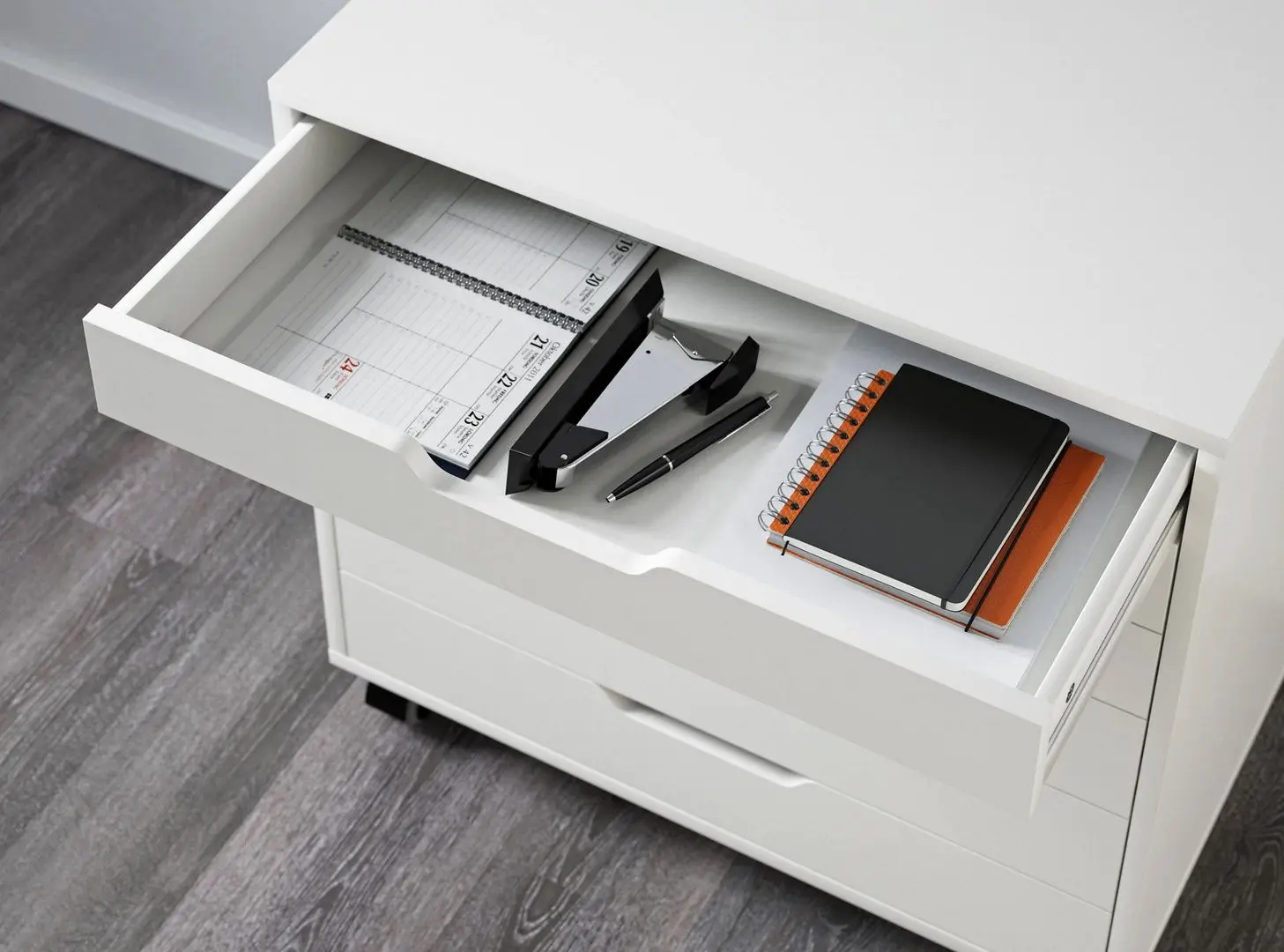 Comoda Ikea Alex cu rotile 67x66 (Alb)