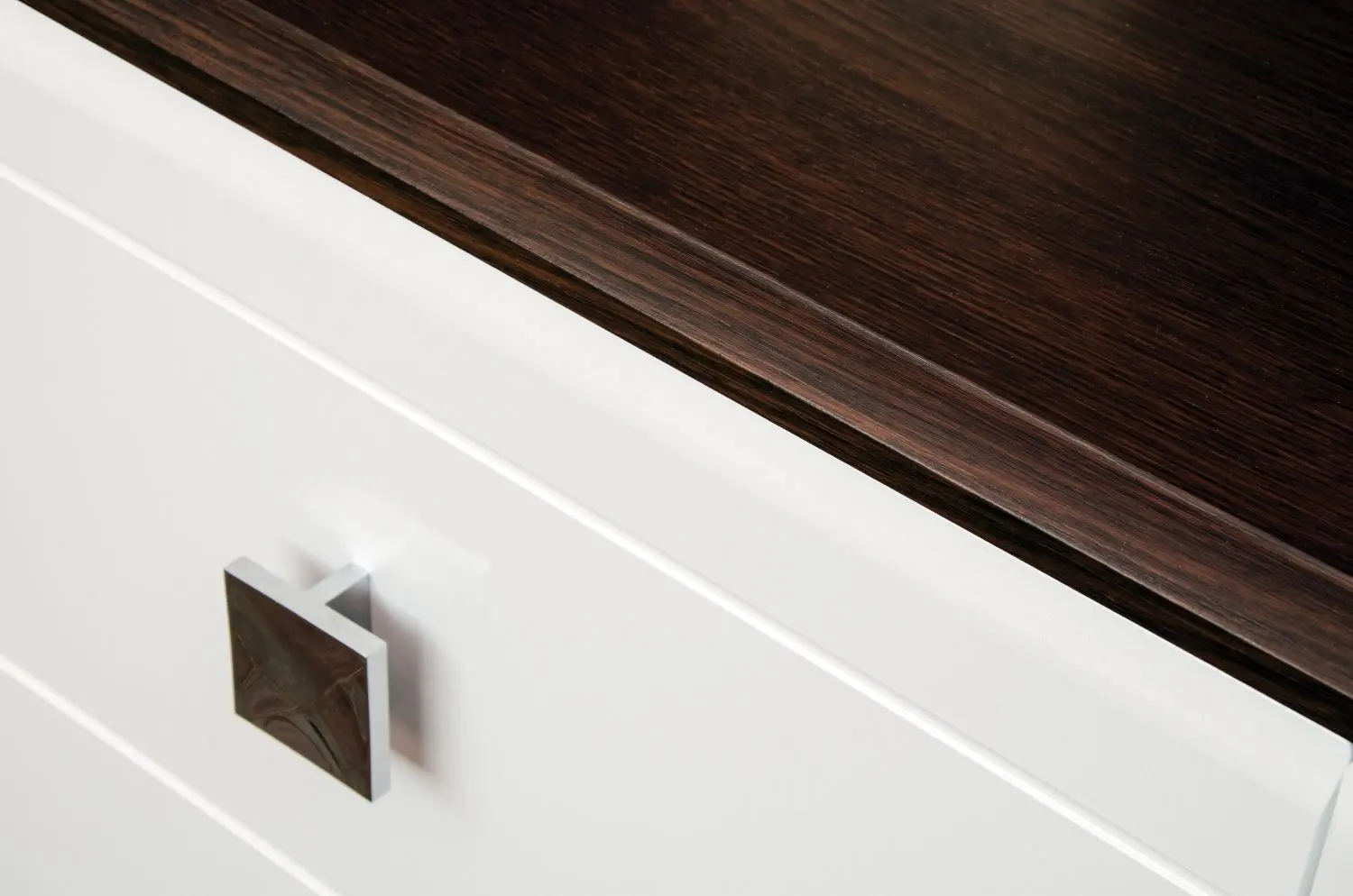 Tumba Неман Tiffani МН-122-25 (Wenge/White Semi-Gloss)