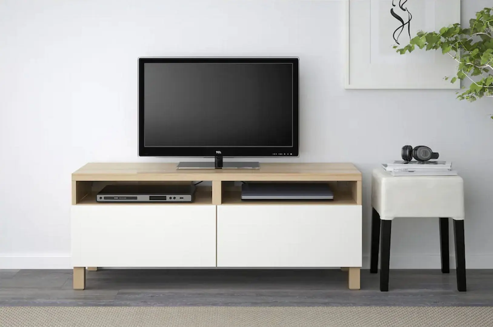 Tumba pentru TV Ikea Besta cu sertare 120x42x48 (Aspect Stejar Antichizat/Lappviken Alb)