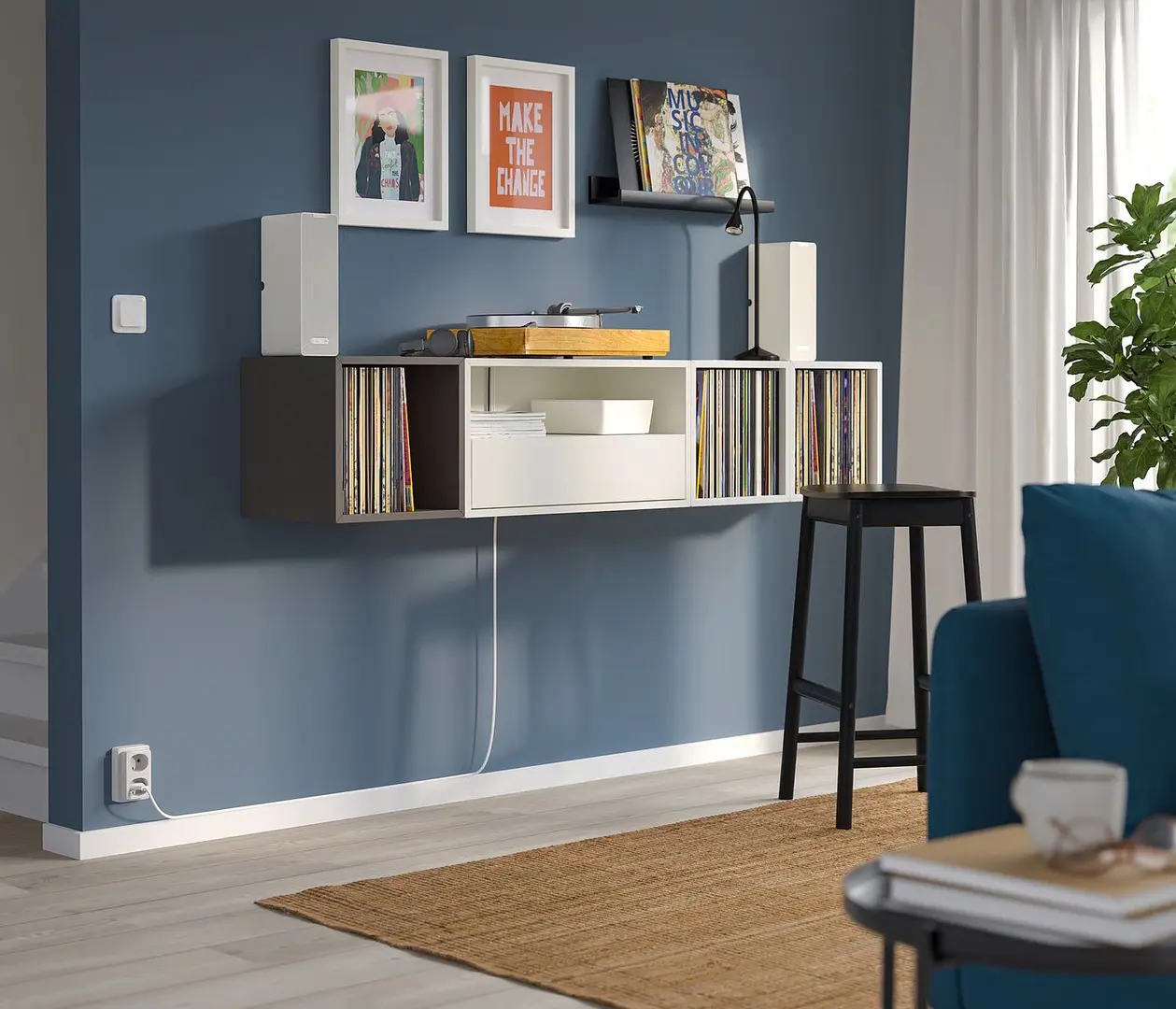 Tumba pentru TV Ikea Eket 175x35x35 (Alb/Gri Inchis)