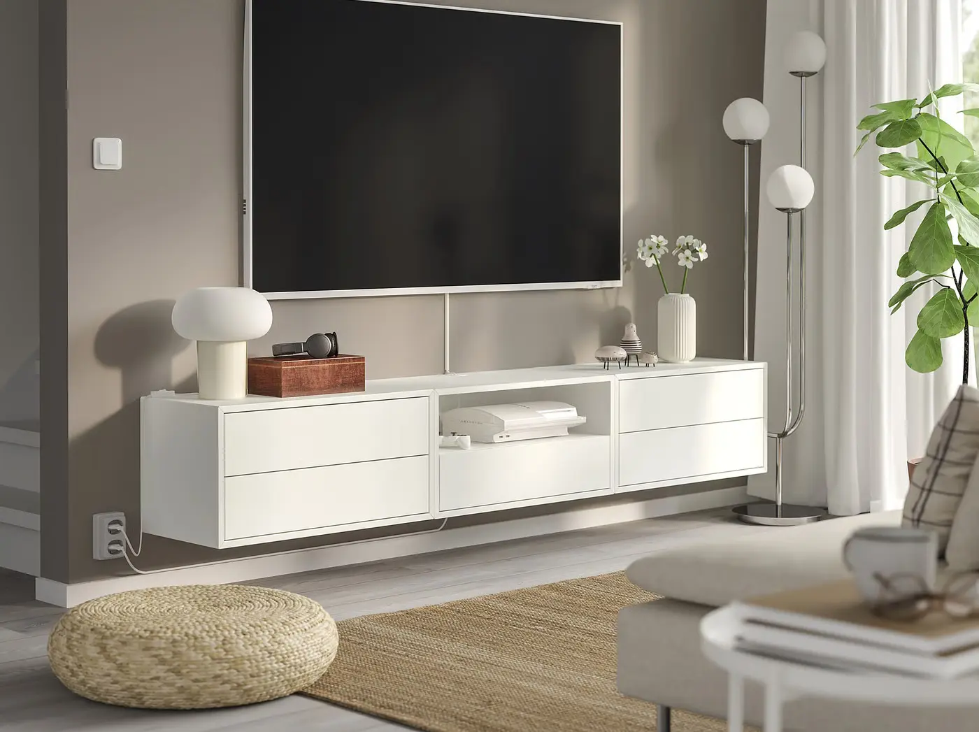 Tumba pentru TV Ikea Eket 210x35x35 (Alb)